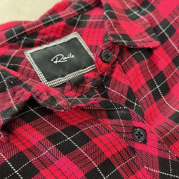 RAILS Hunter Plaid Flannel Shirt in Red/Black - Picture 9 of 9
